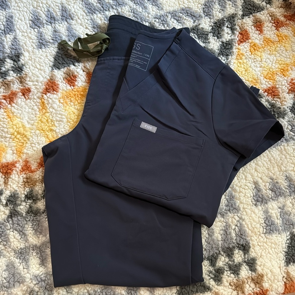 Navy Figs Set